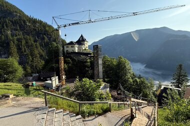 Salzwelten Hallstatt Umbau Salzbergbahn Brücke Hochtal bereits abgebaut | © Salzwelten