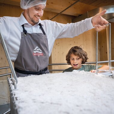 Schaumanufaktur Salzproduktion hautnah | © Bergauer