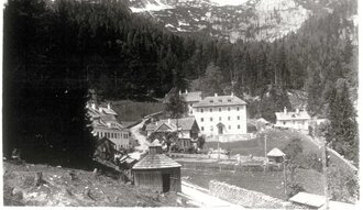 Salzwelten Altaussee Steinberghaus Gelände schwarz-weiß Bild | © Salinanarchiv 