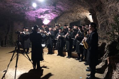 Salzwelten Altaussee Barbarafeier in der Barbarakapelle mit der Salinenmusikkapelle Altaussee | © Harald Pernkopf 