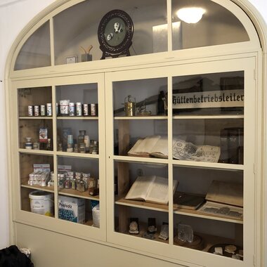 Vitrine | © Salzwelten - Pernkopf Altaussee Vitrine Salinenarchiv historisch | © Salzwelten - Pernkopf