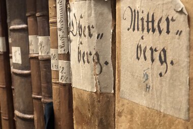 Buchbände nahe | © Salzwelten - Pernkopf Altaussee Buchbände Salinenarchiv historisch | © Salzwelten - Pernkopf